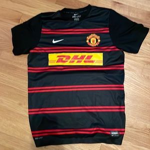 Manchester United training shirt